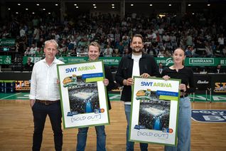 Von links nach rechts: Arnd Landwehr (Geschäftsführung MVG Trier), Florian Busch (Marketing & Eventmanagement VET-CONCEPT Gladiators Trier), Florian Hosseini-Görge (Geschäftsführung VET-CONCEPT Gladiators Trier), Kristin Schon (Projektleitung SWT Arena)