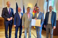 V.l.: Landrat Volker Boch, Boppards Bürgermeister Jörg Haseneier, Wolfgang Spitz, Wolfgang Treis (Präsident SGD Nord) und Andreas Nick (Ortsvorsteher Bad Salzig).