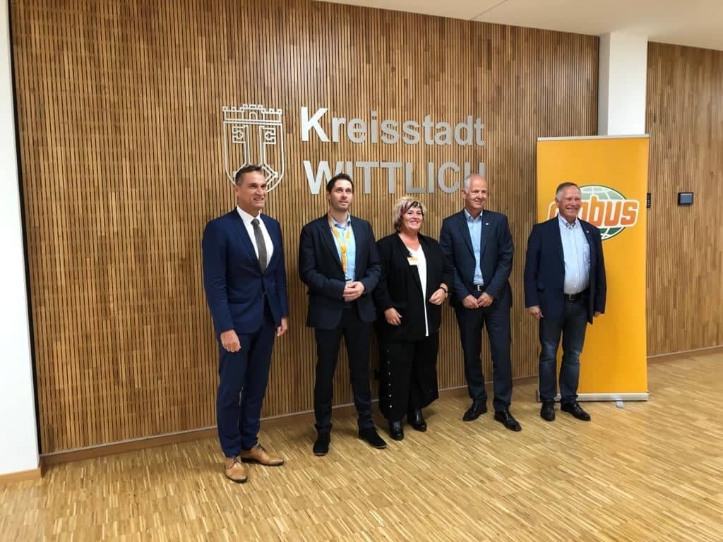 Wittlichs Bürgermeister Joachim Rodenkirch, Globus-Geschäftsführer Matthias Bruch, Petra Kannengießer, Projektleiterin Globus Wittlich, Globus-Geschäftsführer Ralf Kunz und Globus-Inhaber Thomas Bruch.