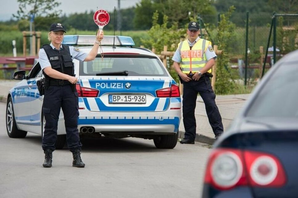Bei einer Kontrolle in Blankenheim ging der Bundespolizei ein Schleuser ins Netz.