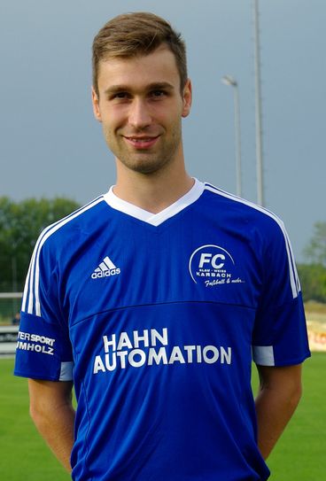 Er spielt seit Wochen ganz stark auf dem rechten Angriffsflügel des FC Karbach: Tobias Jakobs. Er dürfte auch gegen Koblenz einer der Schlüsselspieler der Hunsrücker sein. (Foto: Arno Boes)