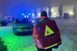 Großeinsatz in der Disco: Insgesamt mussten die Helfer von DRK, ASB, DLRG, Maltesern und Feuerwehr 15 Verletzte behandeln.