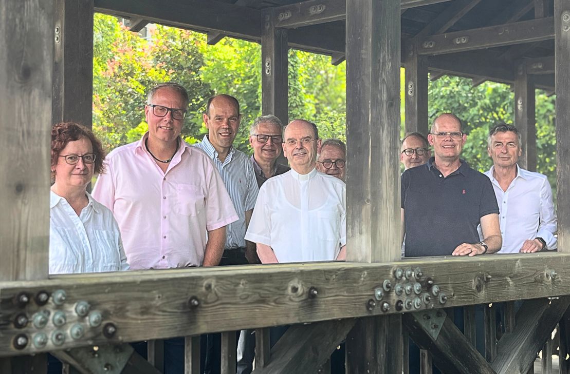Der Weihbischof traf sich zudem zu einem konstruktiven Austausch mit Kommunalpolitikern aus dem Pastoralen Raum Simmern.