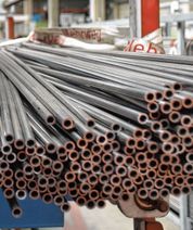 Der Spatenstich muss warten: Der Neubau des geplanten Rohrzugkompetenzzentrums in Kall wurde vom Unternehmen Schöller auf Eis gelegt.
