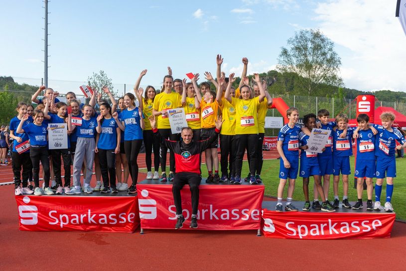 Die glücklichen Gewinner beim "Sparkassen Invitational powered by EP Walla".