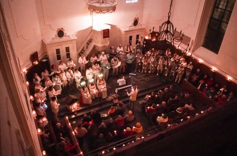 Die Monschauer Stadtkirche bietet die perfekte Atmosphäre für das Luciafest am 17. Dezember.