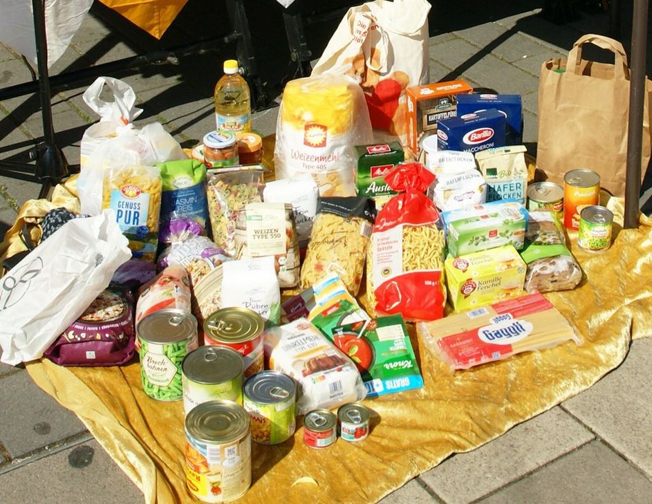 Bei der Aktion Aktion "Umgekehrter Adventskalender" werden lebensmittel für die Tafel Bad Kreuznach gesammelt.