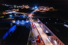 Gegen 0.30 Uhr brachen die Einsatzkräfte in Richtung Vulkaneifel auf. (Fotos: Dennis Irmiter)