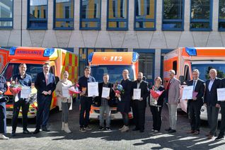 Sechs Lebensretter wurden stellvertretend für 4500 registrierte Ersthelfer von der »Region Aachen rettet«-Initiative ausgezeichnet. In über 1500 Notfällen haben die ehrenamtlichen Rettungskräfte in Nachbarschaft oder Am Arbeitsplatz helfen können.