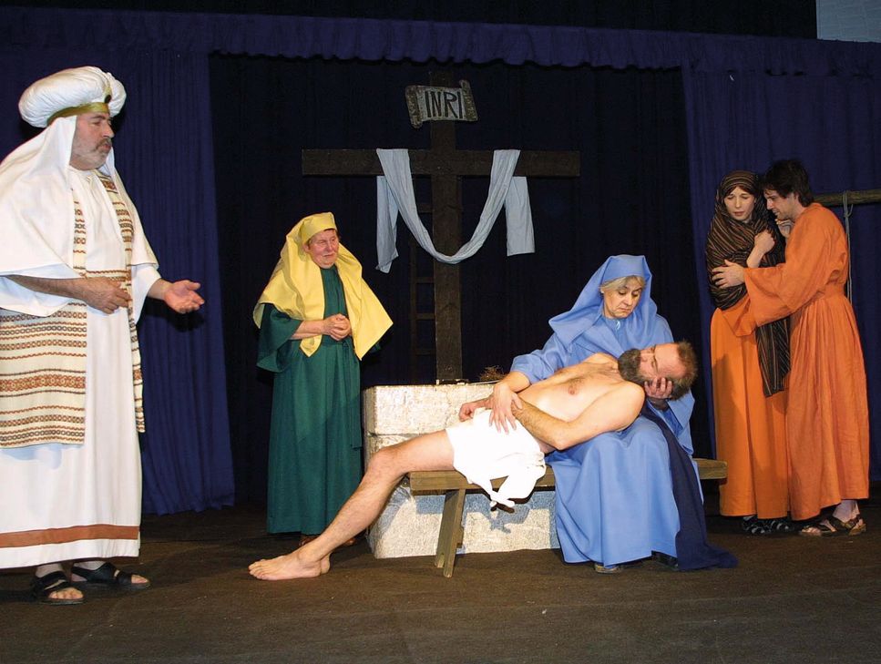 Vor 16 Jahren wurden in Schuld bei den Passionsspielen das Leiden und Sterben Jesu bislang letztmals inszeniert. Foto: Heinz-Toni Sesterheim/ Pfarrgemeinde Schuld