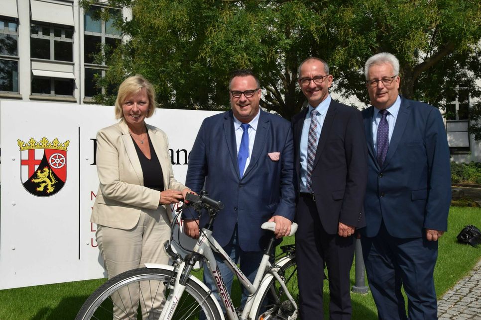 Christiane Horsch, Andy Becht, Joachim Weber und Andreas Ludwig. Foto: Wirtschaftsministerium RLP