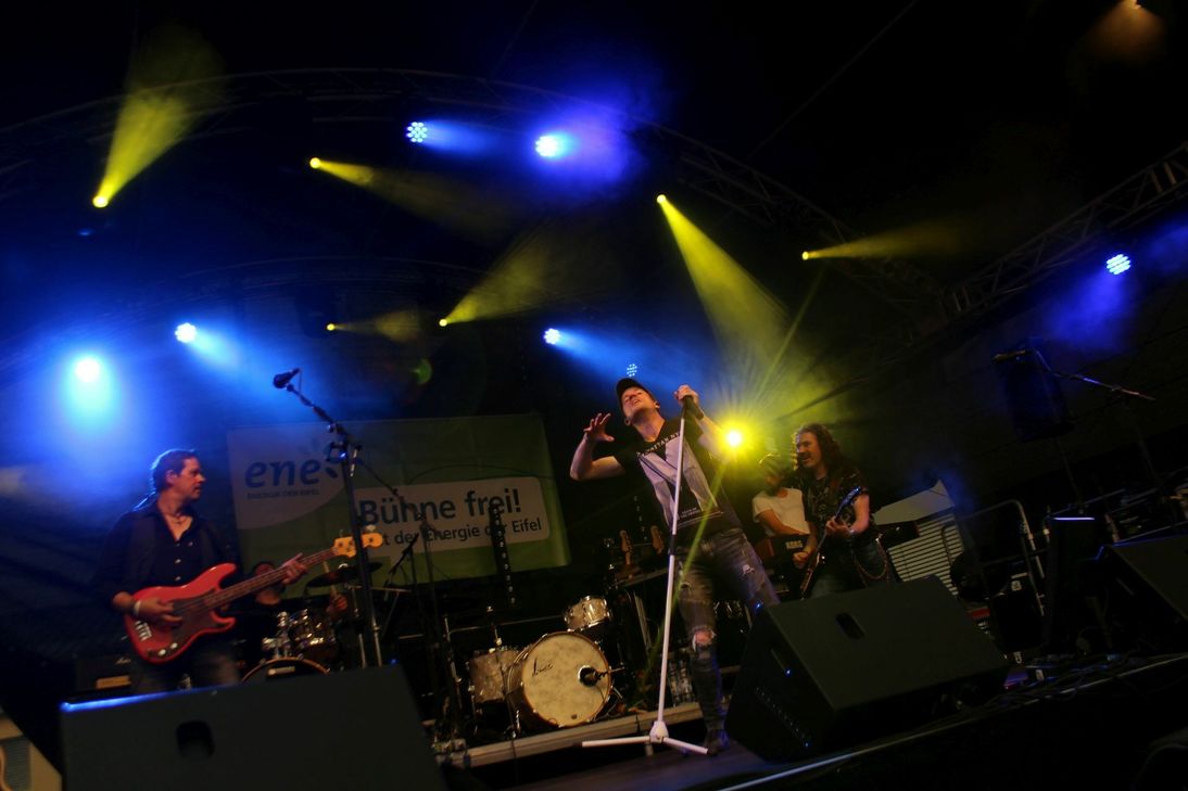 Roxxbusters liefern eine fulminante Show mit Liedern von Queen, Starship oder Manfred Mann‘s Earth Band Foto: Kirsten Röder/pp/Agentur ProfiPress