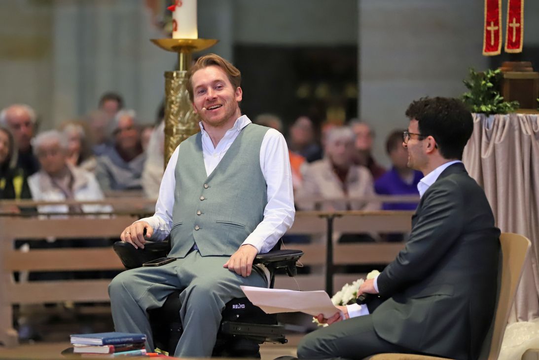 Samuel Koch im Dialog mit Christopher Hoffmann