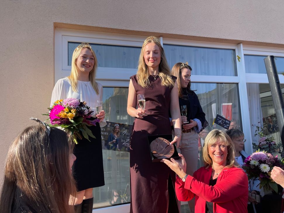 Großer Empfang  am Sonntag in Ediger-Eller: Der Moselort feiert die neue Deutsche Weinkönigin Anna Zenz.