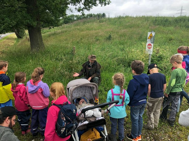 Jörg Melchior kennt spannende Geschichten aus der Tier- und Pflanzenwelt. Foto: T. Förster