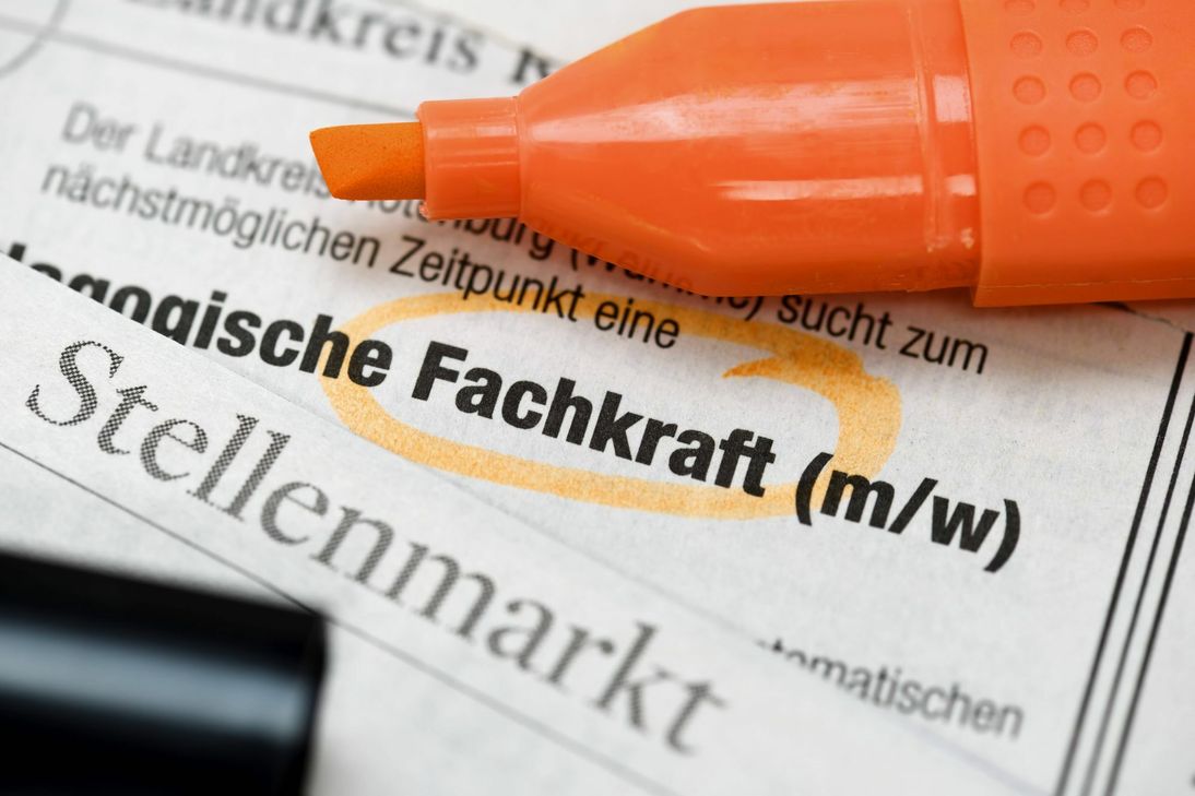 Der Bedarf an qualifizierten Fachkräften steigt und steigt – auch in der Region. Im vergangenen Jahr gab es im Durchschnitt mehr als 4.800 offene Stellen. Themenbild: imago