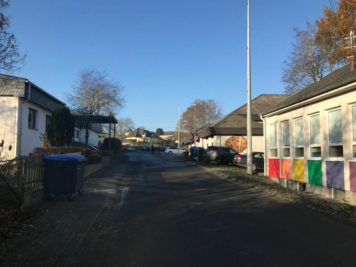In der Turnhalle der ehemaligen High School in Bitburg entsteht das Impfzentrum. Foto: Kreisverwaltung