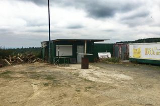 In diesem Gebäude am Ortsrand von Hauroth und davor wurden in der Nacht zum Sonntag Polizeibeamte massiv angegriffen und verletzt.