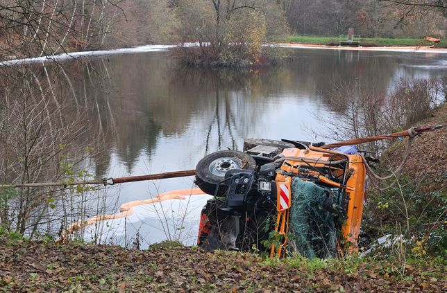 Schwerer Unfall mit einem Streufahrzeug in Birkenfeld.