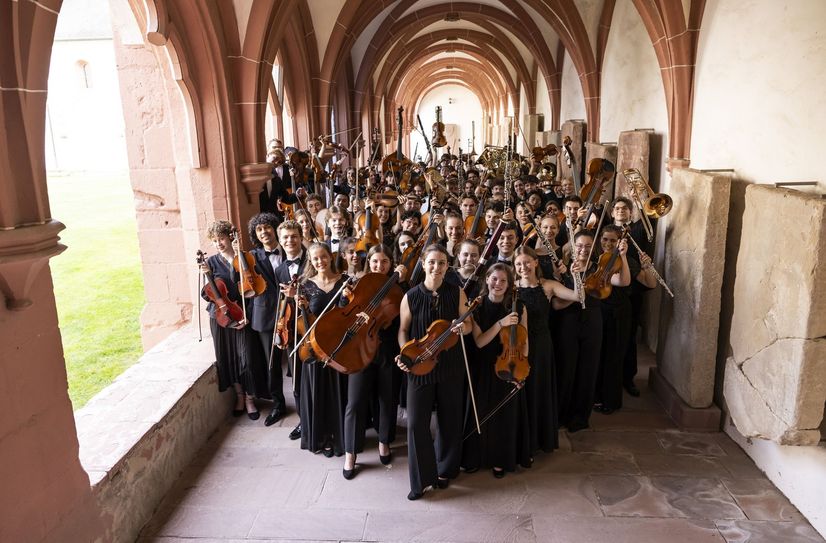 Das Bundesjugendorchester vereint herausragende junge Musikerinnen und Musiker im Alter von 14 bis 19 Jahren aus ganz Deutschland.