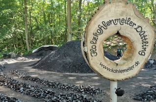 Im Rahmen der Düttlinger Meilertage feiert der Nationalpark Eifel am Sonntag, 31. Mai, den Europäischen Tag der Parke.