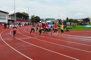Laufen für den guten Zweck: Spendenlauf im Kammerforststadion