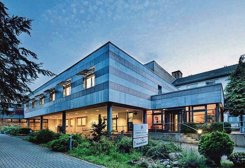 Aus für die Geburtshilfe: Die Eifelklinik kann keine Geburten mehr ab Juli gewährleisten.