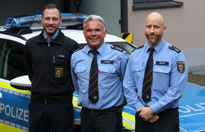Von links: Polizeioberkommissar Pascal Stamm, Polizeihauptkommissar Uwe Sachs und der Leiter der PI Idar-Oberstein, Polizeioberrat Sebastian Schick.