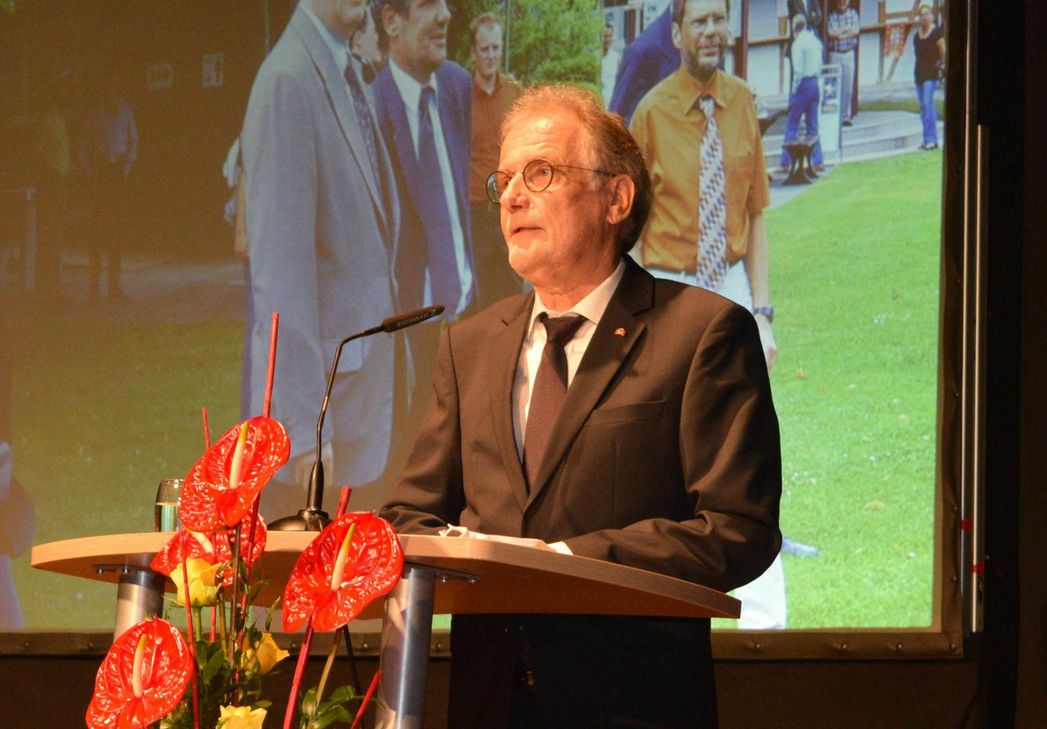 Dr. Uwe Friedl wurde am Samstag nach 21 Jahren als Euskirchener Bürgermeister verabschiedet.