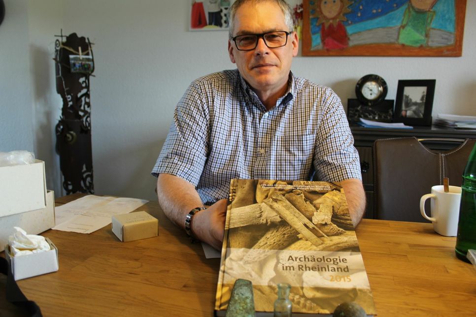 Nach seinen interessanten Funden ist Raimund Kuchem auf den Spuren der Archäologie angekommen. Foto: Günther Sander