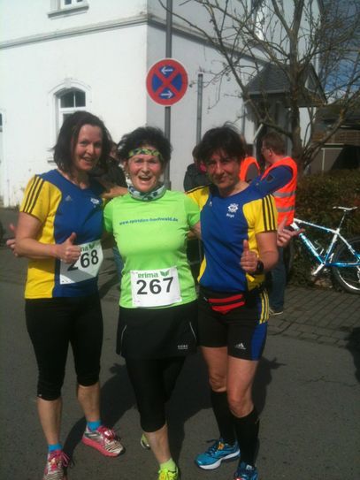Die Frauen-Mannschaft von Spiridon Hochwald belegte mit Birgit Bohr, Irene Klas-Gundel und Maria Merz den 7. Platz. Foto: FF