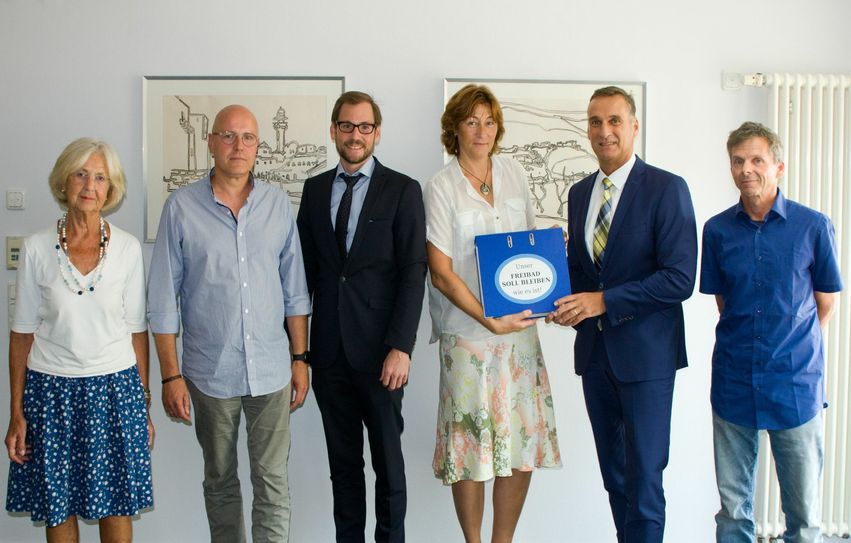 v.l.: Hildegard Adams, Jörg Krames, Dr. Bernhard Simon, Dr. Ellen Stähr, Joachim Rodenkirch, Andrés Scholtes. Foto: Thomas Steinmetz