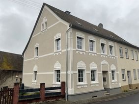 Diese Gestaltung überzeugte die Jury und bescherte den Hauseigentümern des vergangenen Wettbewerbs den 1 Preis.