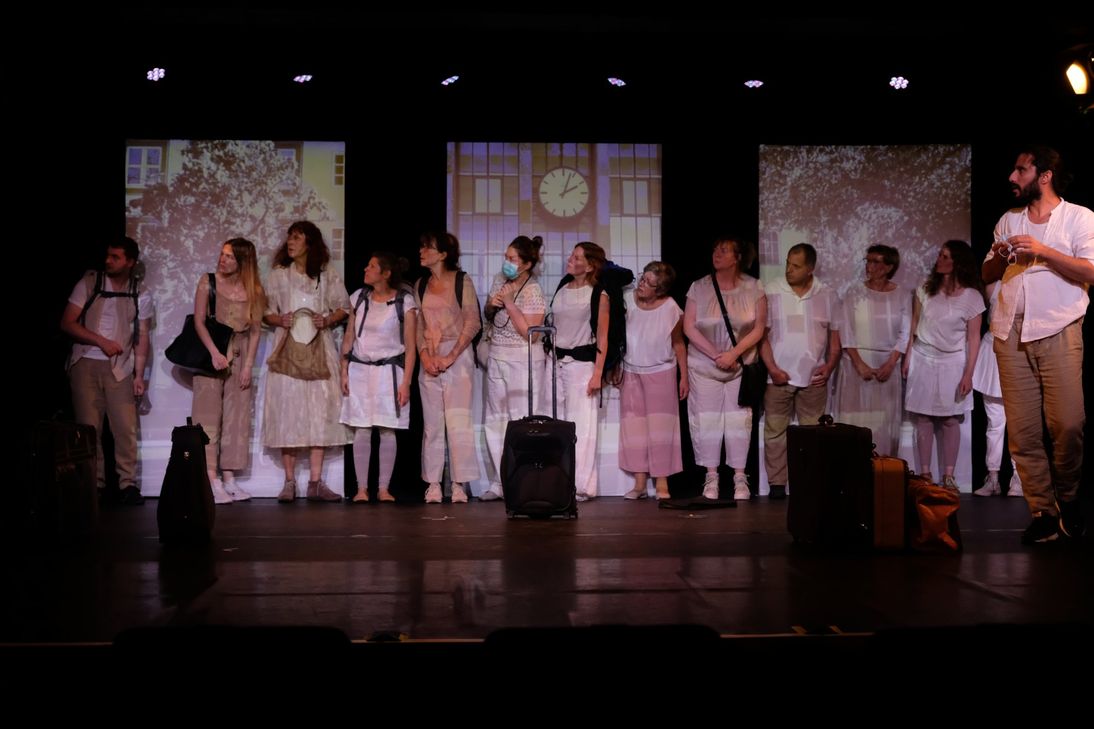 Probenfoto des letzten Bürgertheater-Produktion 2021/22 "Die Übersterblichen"