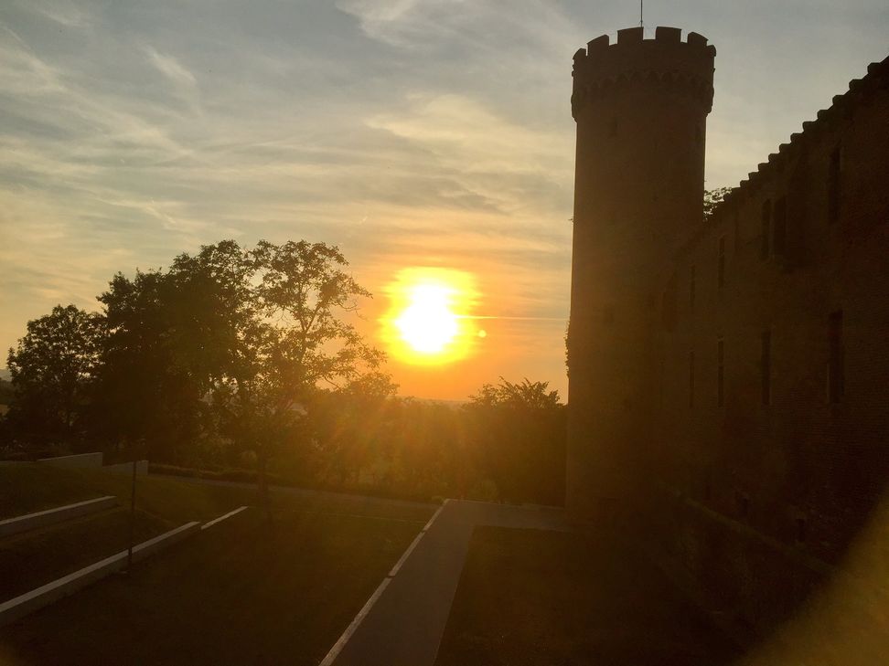 »Beatz an der Burg« im Zülpicher Park am Wallgraben.