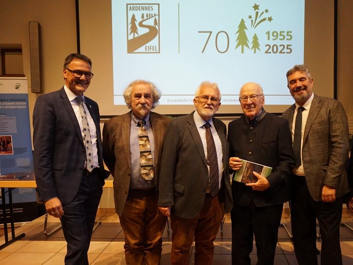 EVEA-Präsidium mit Ehrenpräsident Albert Gehlen:
(v.l.n.r.) Heinz-Peter Thiel, Paul Kremer, Franz Bittner, Albert Gehlen, Bruno Echterbille