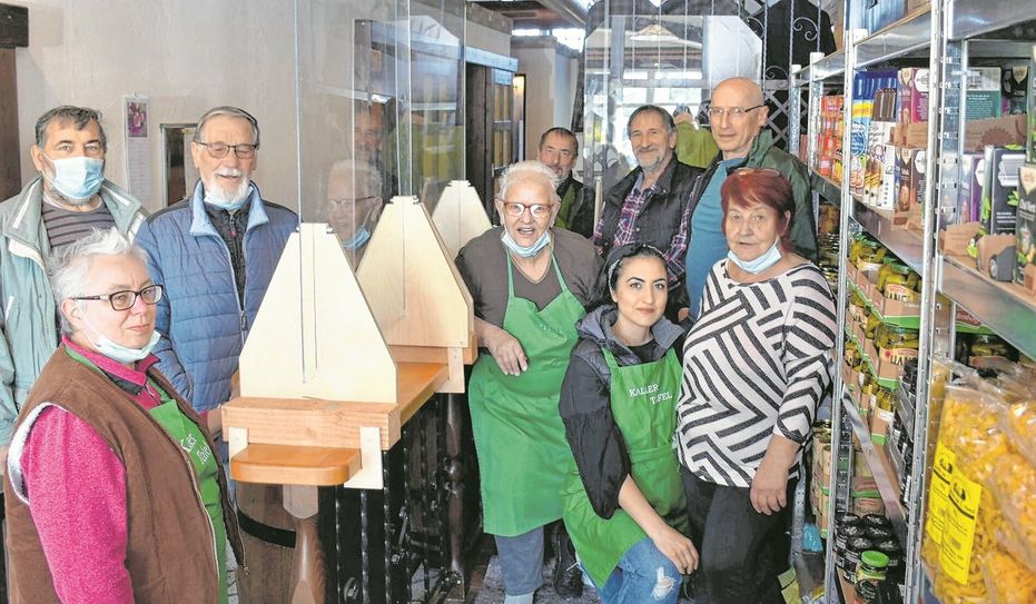 Rund 35 ehrenamtliche Mitarbeiter kümmern sich bei der Kaller Tafel um Menschen mit geringem Einkommen. Ihre Aufforderung lautet: »Einfach den Mut nehmen und bei uns vorbeischauen!«