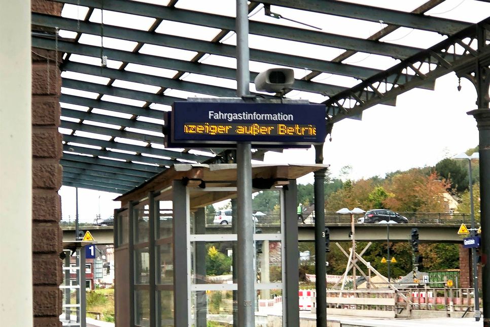 Noch fahren keine regelmäßigen Züge am Gerolsteiner Bahnhof. Nach in diesem Jahr soll der Verkehr aber wieder teilweise aufgenommen werden.