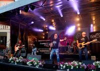 Eindrücke vom Konzer Heimat und Weinfest sowie dem Oldtimertreffen am Saar-Mosel-Ufer.