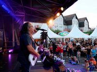 Eindrücke vom Konzer Heimat und Weinfest sowie dem Oldtimertreffen am Saar-Mosel-Ufer.