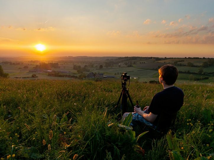 René Pelzer hat seine »Sichtweisen« in seinen ersten eigenen Jahreskalender gepackt - mit eindrucksvollen Aufnahmen von Landschaften und verlassenen Orten, in der Region und aus der weiten Welt.