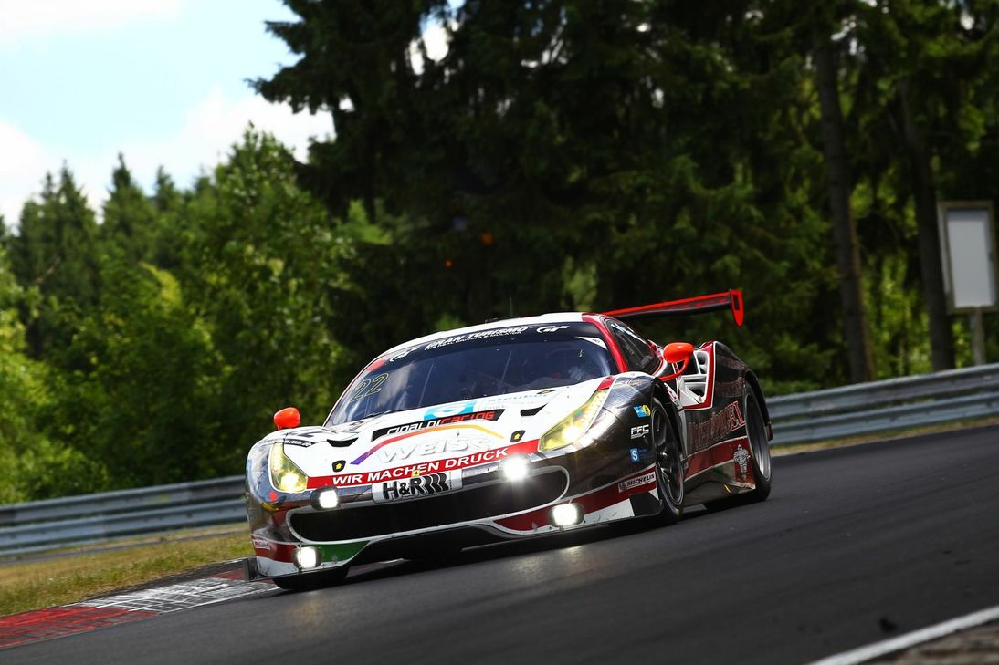 Der WochenSpiegel-Ferrari 488 GT3 startet im 7. VLN-Lauf. Foto: H.Elis/RACEPIX.eu