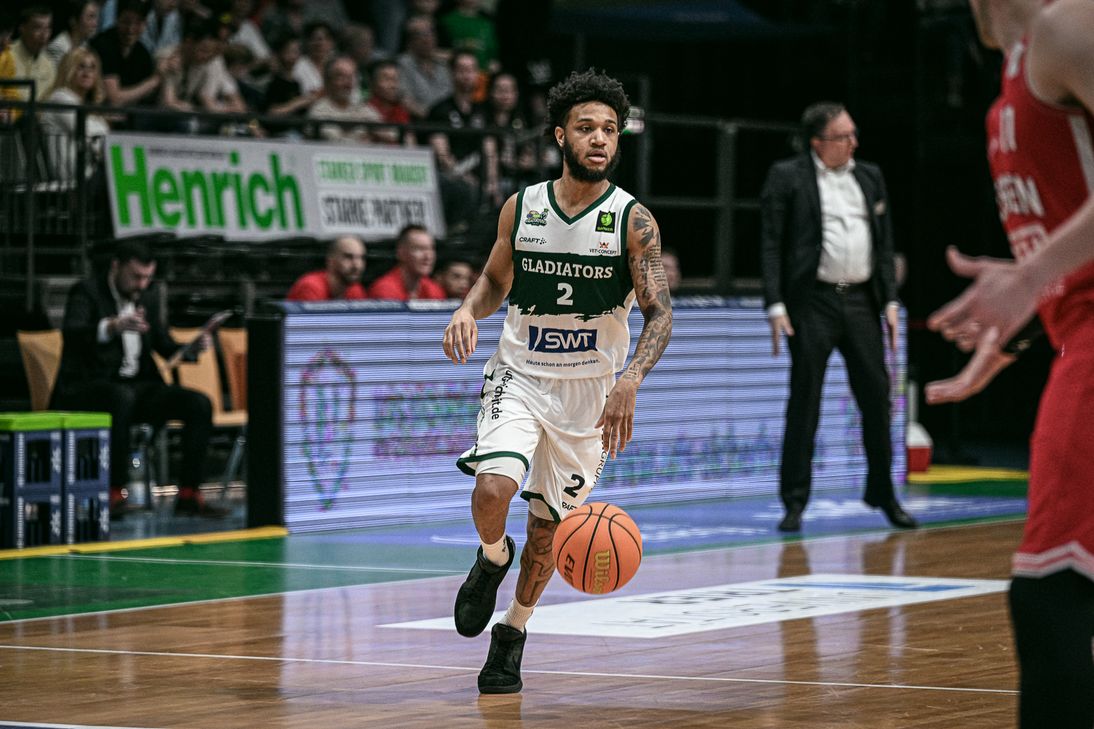 Jordan Barnes mit der Nummer 2 bei den Gladiators Trier.