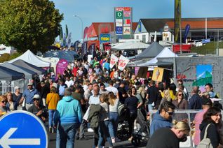 Zur Gewerbeschau am 29. September werden wieder tausende Besucher in Kall erwartet. Foto: Reiner Züll