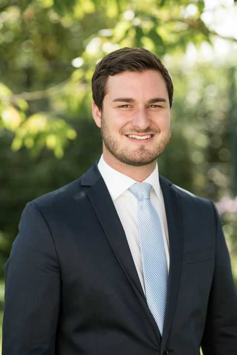 Wir fragten: Niklas Leuschen (28 Jahre), Bestattermeister in Bitburg/Prüm. Foto: Michael Barg