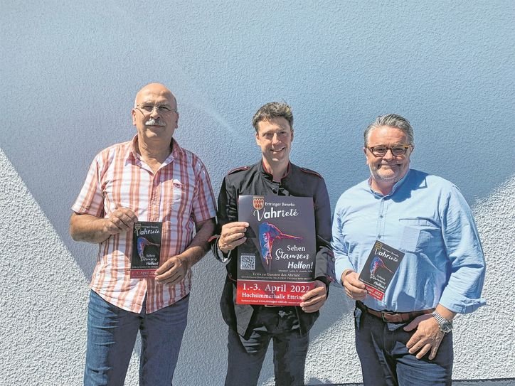 V. l.: Ortsbürgermeister Werner Spitzley, Jens Schmitt und der 1. Beigeordnete Martin Winninger.