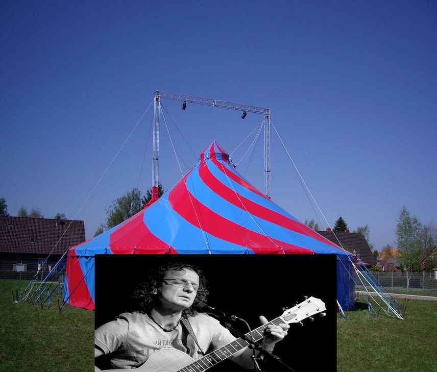 Liedermacher Martin Claßen bereichert das Schmidter Ferienprogramm rund um den Circus »ZappZarap«.