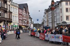 Rosenmontag auf dem Hauptmarkt Trier