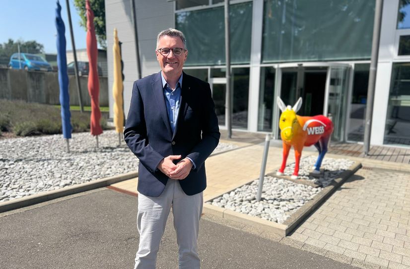 Städteregionsrat Dr. Tim Grüttemeier war zu Besuch im Medienhaus Weiss.