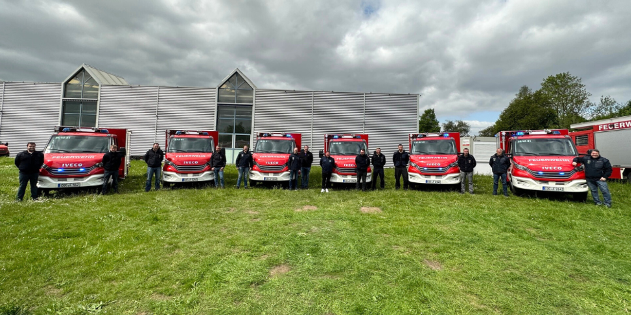 Diese sechs wasserführenden Tragkraftspritzenfahrzeuge wurden für die Sicherheit der Bürgerinnen und Bürger angeschafft.